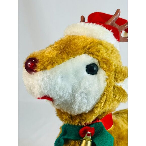 Vintage House of Lloyd Musical Plus Reindeer Christmas Around the World - Picture 3 of 10